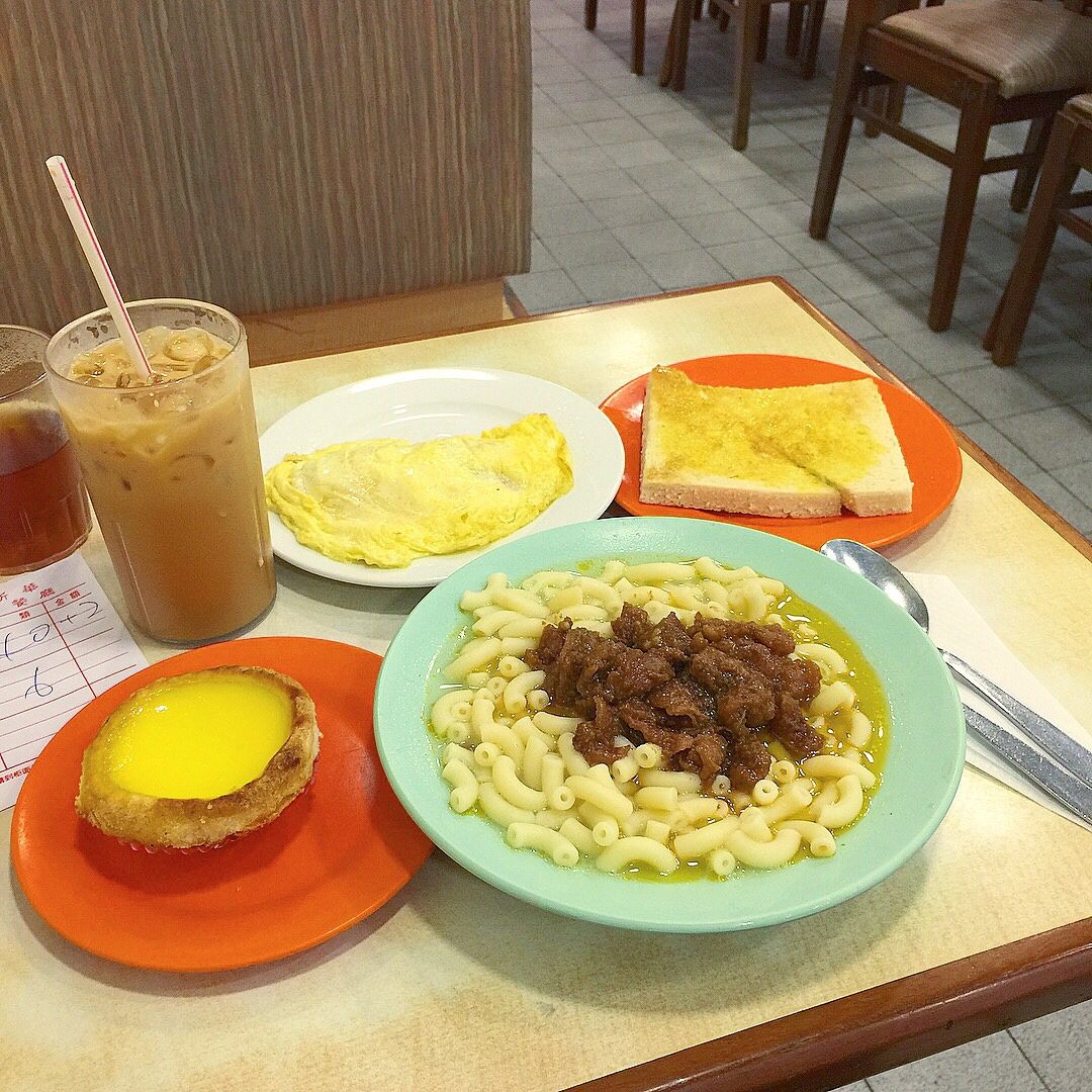 當代中國-粵港澳大灣區-香港文化-茶餐廳-即食麵-公仔麵1 當代中國-粵港澳大灣區-香港文化-茶餐廳-即食麵-公仔麵1